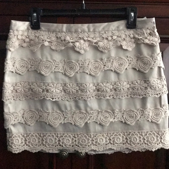 Forever 21 nude L crochet shirt skirt NWT - Picture 3 of 4